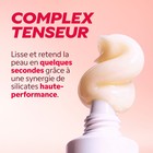 Texture gel liftant instantané contour des yeux gros plan