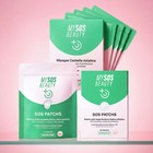 Femme au teint éclatant après routine peau parfaite